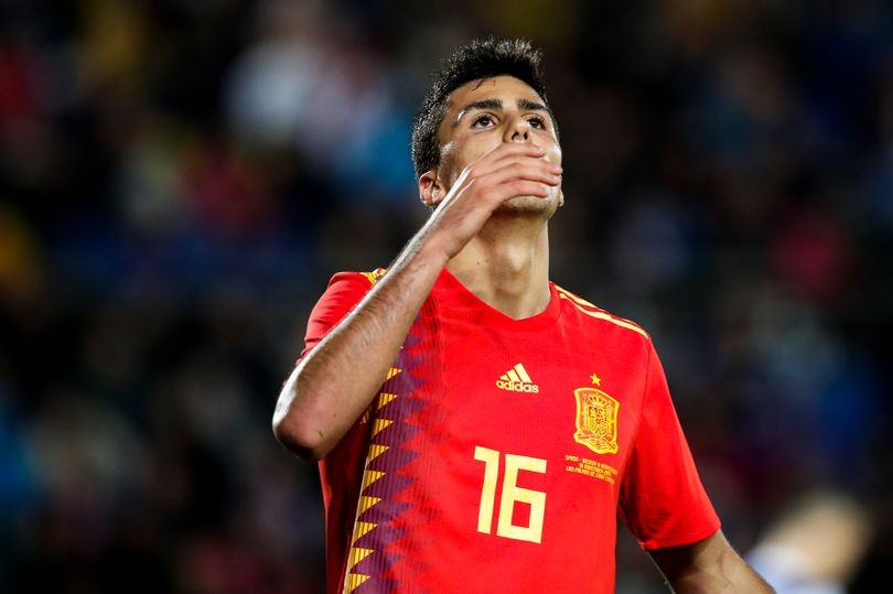 Spain's future is bright - Bóng Đá
