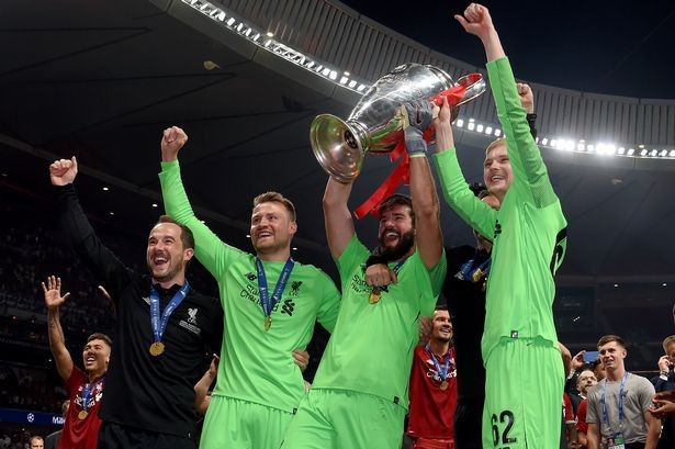 Mignolet: Liverpool stay made no sense after Alisson arrival - Bóng Đá