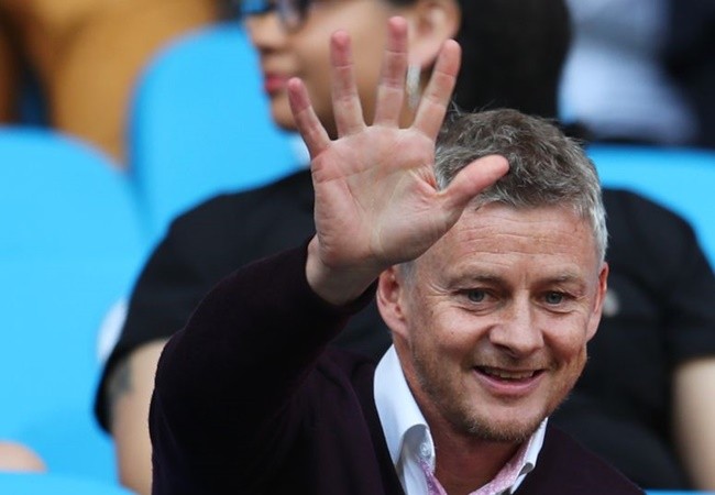 Manchester United have two positions they still need to solve - Bóng Đá