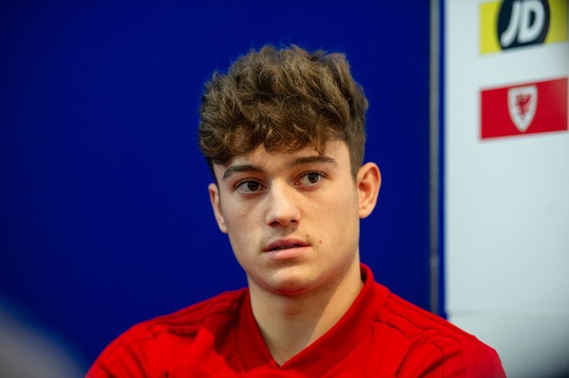 Tình huống khó xử của Daniel James và cách để Man Utd giải quyết vấn đề - Bóng Đá