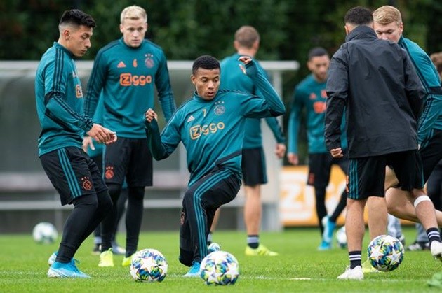 10 đội hình trẻ nhất Champions League - Bóng Đá