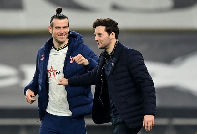 Gareth Bale hat-trick leaves Tottenham wondering what might have been had Jose Mourinho trusted him more - Bóng Đá
