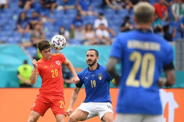 Italy's Giorgio Chiellini reveals he enjoys watching Man United's Daniel James - Bóng Đá