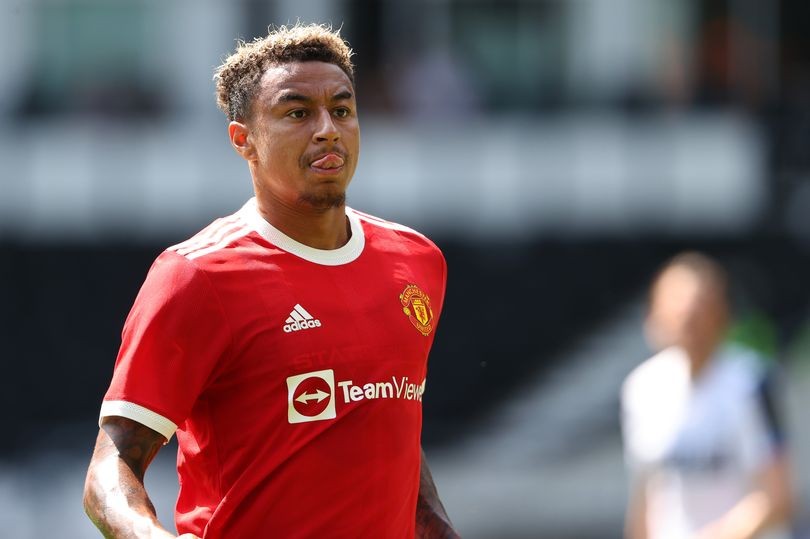 Jesse Lingard has a Bruno Fernandes problem at Man Utd and Ole Gunnar Solskjaer knows it - Bóng Đá