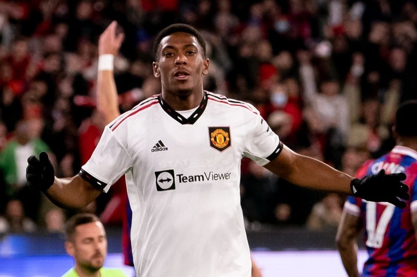 Ten Hag chốt tương lai Martial - Bóng Đá