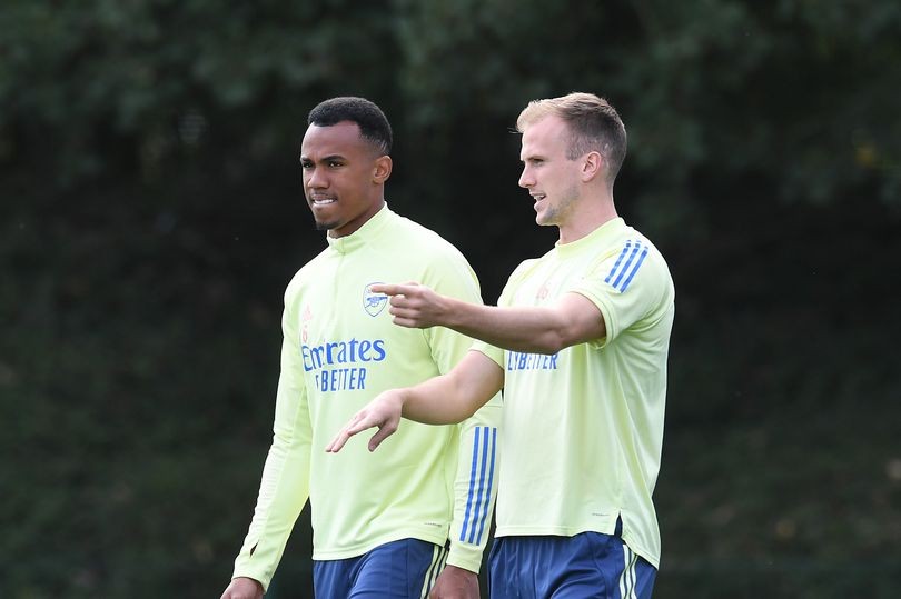 Đội hình kết hợp Arsenal - Liverpool - Bóng Đá