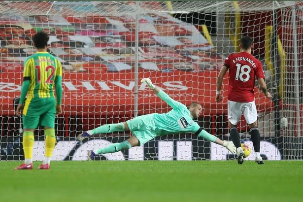 Troy Deeney accuses VAR of 'big club bias' after Man Utd penalty decision vs West Brom - Bóng Đá