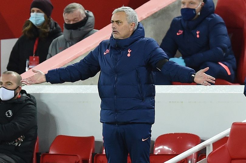 Every word Mourinho said on Bergwijn misses and what he told Tottenham stars after Anfield loss - Bóng Đá
