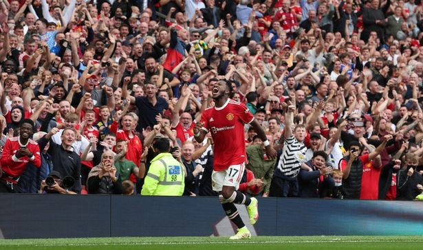 5 điểm nhấn M.U 3-1 Burnley:  - Bóng Đá