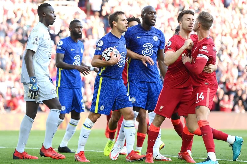 Breaking: Chelsea charged by the FA following Reece James penalty incident vs Liverpool - Bóng Đá