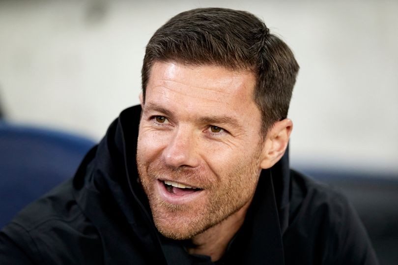 Gerrard nhận câu trả lời từ Xabi Alonso và Luis Suarez - Bóng Đá