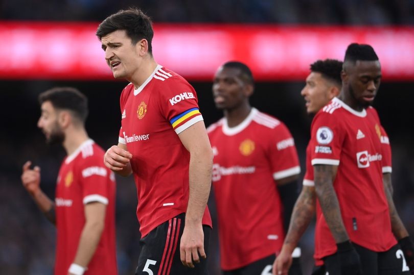9 cầu thủ Man Utd nên bán đứt vào mùa Hè - Bóng Đá