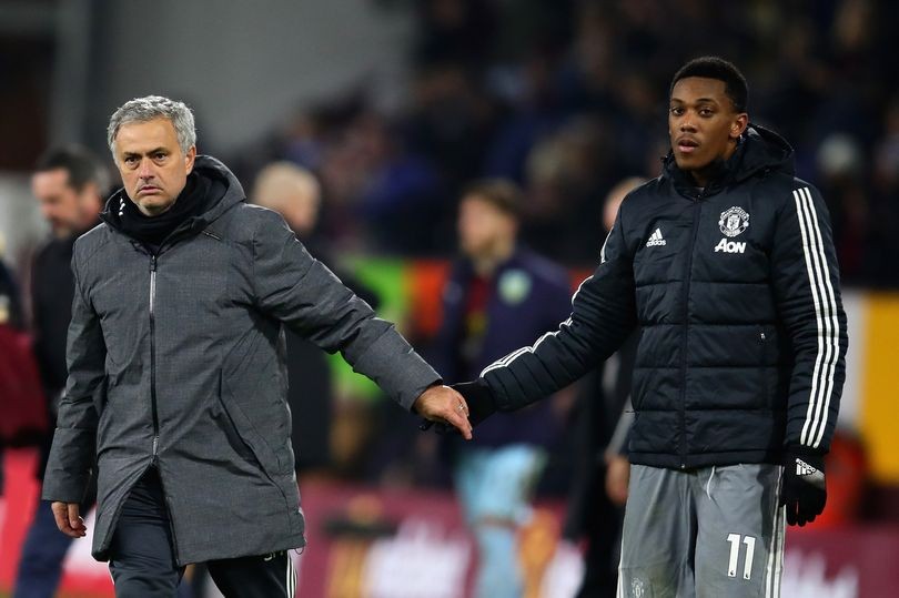 Mourinho đã sớm cảnh báo kẻ nổi loạn ở Man Utd - Bóng Đá
