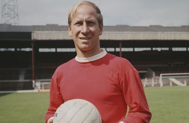 Trước giờ đấu Arsenal, Man Utd nhận tin dữ từ huyền thoại Bobby Charlton - Bóng Đá
