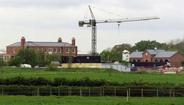 WAYNE'S HAVANA LAUGH Wayne Rooney building luxury whisky and cigar room in £20million mansion - Bóng Đá