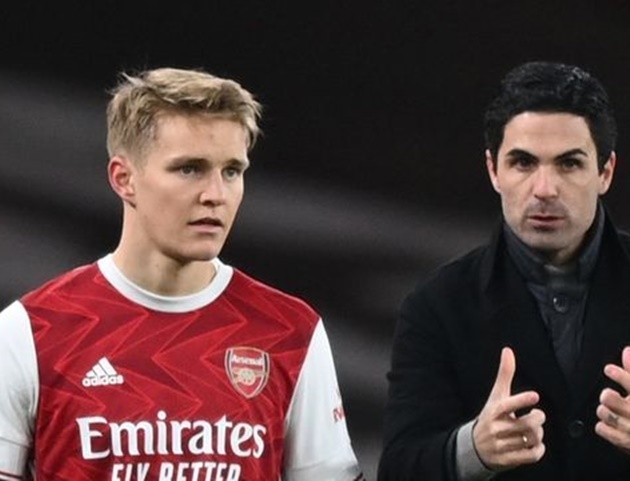 Mikel Arteta admits Martin Odegaard is Arsenal's team leader in hint at permanent deal - Bóng Đá