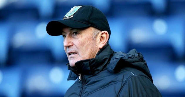 Preston 1-0 Sheffield Wednesday: Darnell Fisher grabs Callum Paterson's private parts during game - Bóng Đá