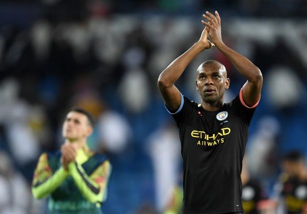 Fernandinho set to leave Man City as he tells friends Etihad career is poised to end - Bóng Đá