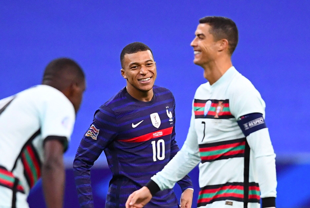 Kylian Mbappe sends honest message to Cristiano Ronaldo after Nations League meeting - Bóng Đá