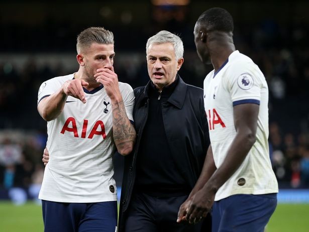 Jose Mourinho wants Jan Vertonghen and Christian Eriksen to sign new Tottenham deals - Bóng Đá