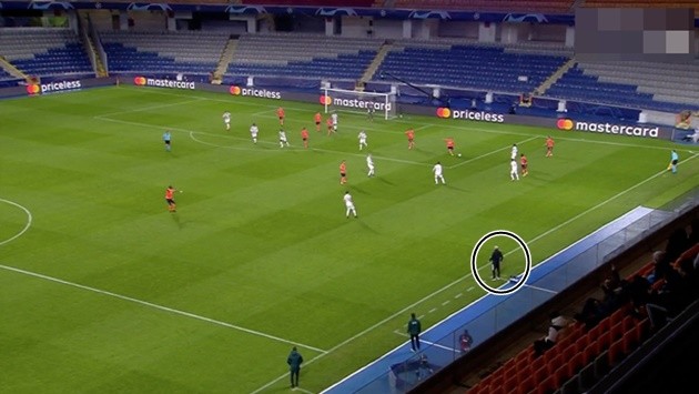 Paul Scholes notices what Mike Phelan did before Demba Ba goal vs Manchester United - Bóng Đá