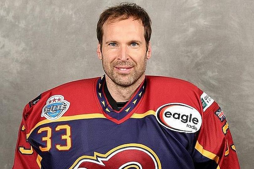 Petr Cech signs for British ice hockey team and will make debut on Sunday - Bóng Đá