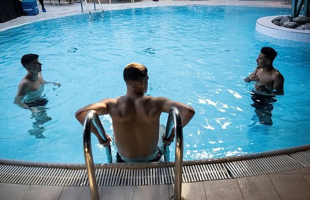 ảnh review trận Barcelona - Bóng Đá