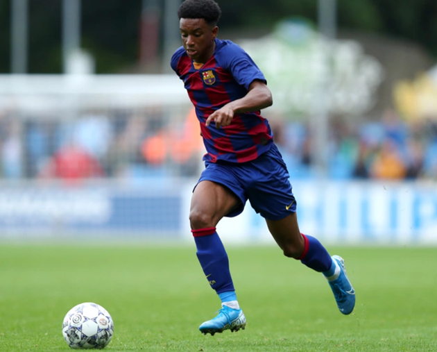 Barcelona wonderkid Alejandro Balde, 17, promoted to first team by Ronald Koeman is ready to push Alba for starting spot - Bóng Đá
