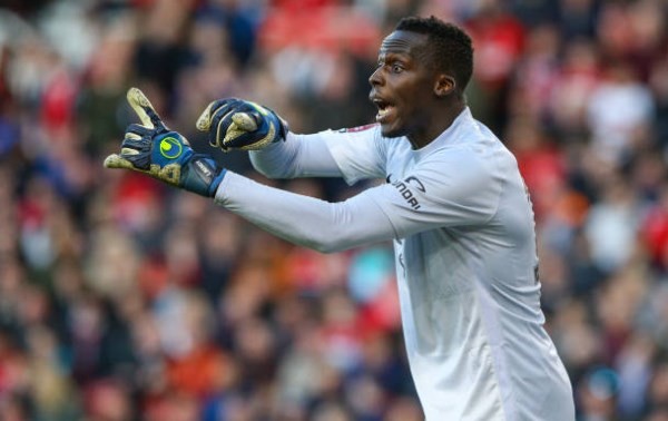 Ajax boss planning to follow Manchester United blueprint against Liverpool - Bóng Đá