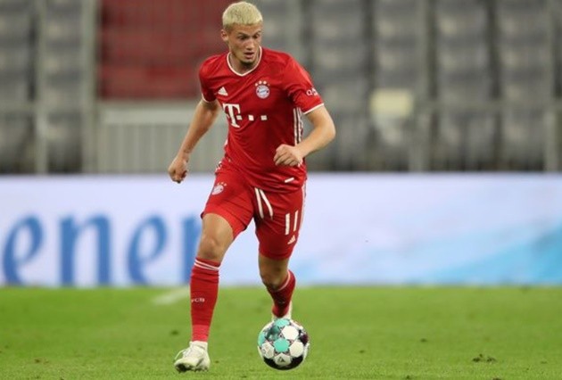 Xavi responds to Manchester United’s interest in signing Barcelona star Frenkie de Jong - Bóng Đá