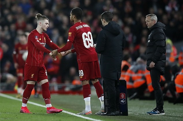 Gạt đi nỗi buồn ở Barca, Griezmann có thái độ lạ thường khi về đội tuyển - Bóng Đá