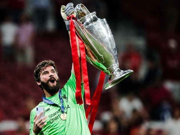 10 cầu thủ kiến tạo nhiều nhất Serie A 2019 - 2020: Bất ngờ với cựu sao Liverpool - Bóng Đá