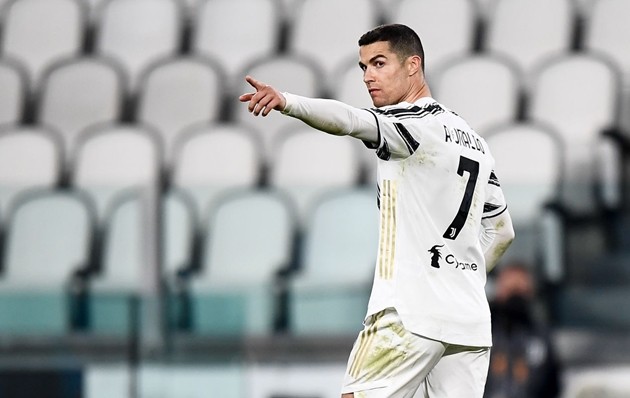 Luis Muriel - tiền đạo đáng sợ hơn Lukaku và Ronaldo - Bóng Đá