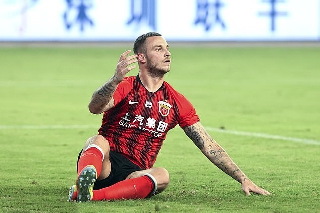 Jurgen Klopp calls up eight Liverpool wonderkids to training ahead of Leicester clash - Bóng Đá