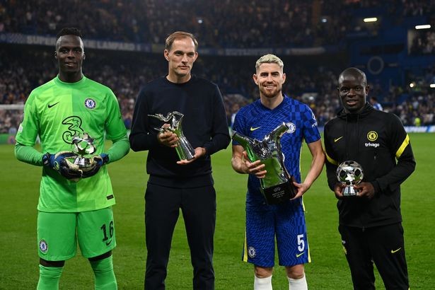 Văn Toàn lầy lội đáp trả cư dân mạng Malay - Bóng Đá