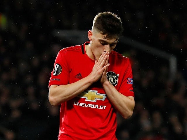 Chelsea 'heavily scouting' Manchester United target Pau Torres as transfer hijack explored - Bóng Đá