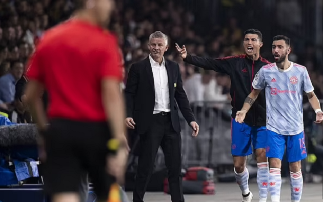 Nhìn cách Guardiola sấy Grealish, Solskjaer đã vỡ ra một điều - Bóng Đá