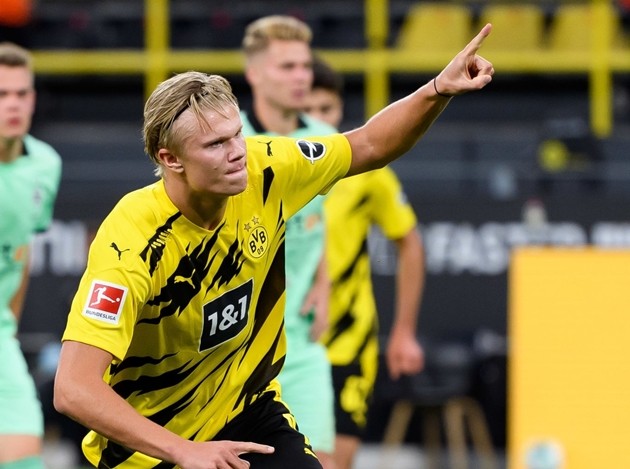 Chế Ronaldo đá phạt - Bóng Đá