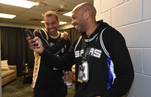 Top 10 thương vụ đắt giá nhất phiên chợ hè - Bóng Đá