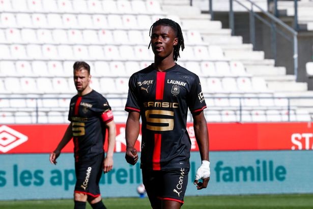 Man Utd 'ready to move for Eduardo Camavinga' after signing Jadon Sancho - Bóng Đá