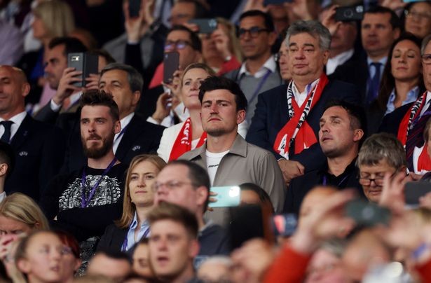 Maguire có đồng minh quan trọng, Ronaldo chán nản rời đi? - Bóng Đá
