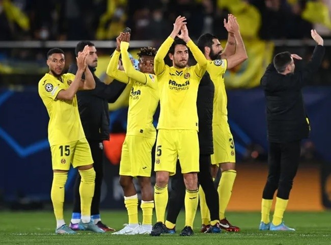 Mount khiến đồng đội ngỡ ngàng bằng tình huống dứt điểm thần sầu của mình - Bóng Đá