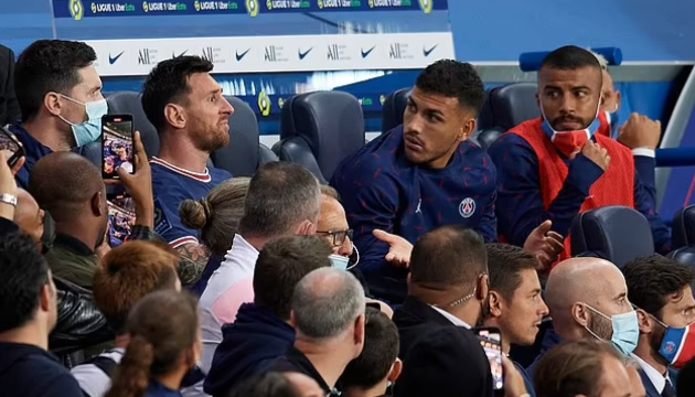SỐC với phản ứng của Messi khi bị thay ra - Bóng Đá