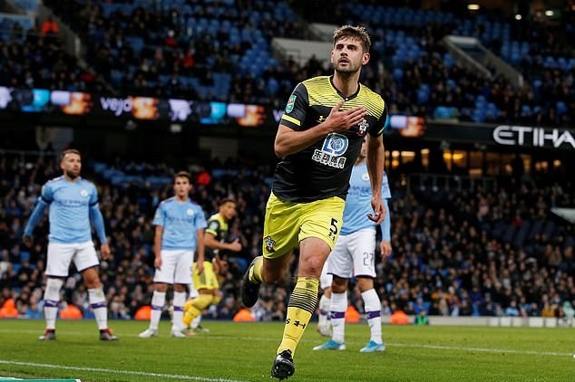 Jack Grealish parties with Love Island’s Ellie Brown during wild night out in Manchester - Bóng Đá