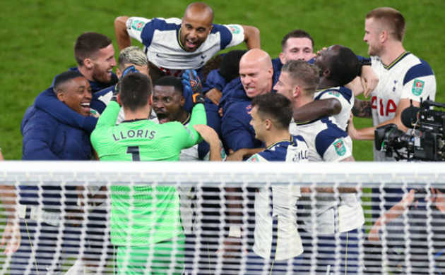 bài ảnh sau trận Ý vs Bosnia  - Bóng Đá