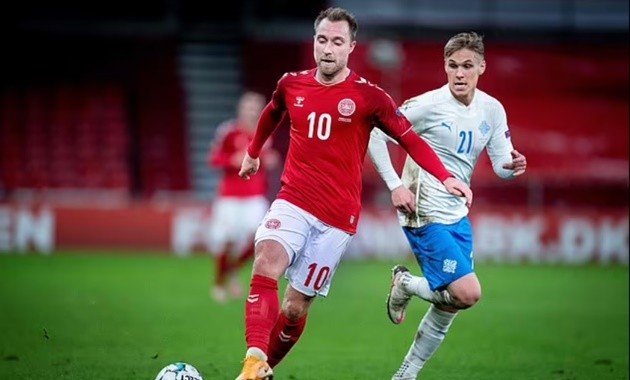 Ảnh tập Man Utd trước trận Istanbul Basaksehir - Bóng Đá