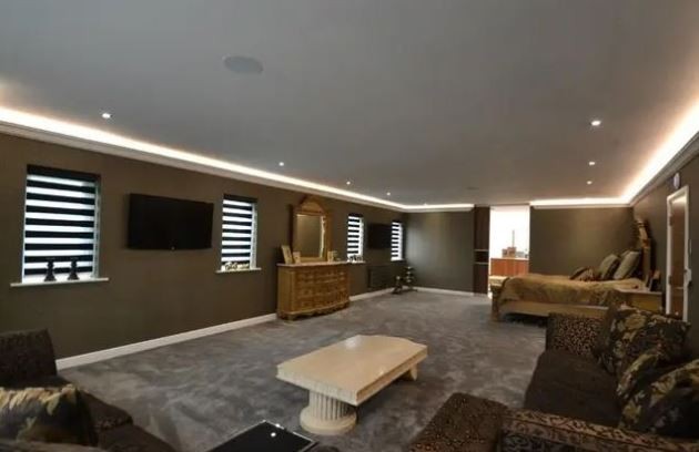 Manchester United Star Puts Incredible £3.5 Million House Up For Sale - Sergio Romero - Bóng Đá