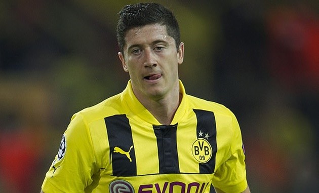 So sánh Lewandowski và Haaland - Bóng Đá