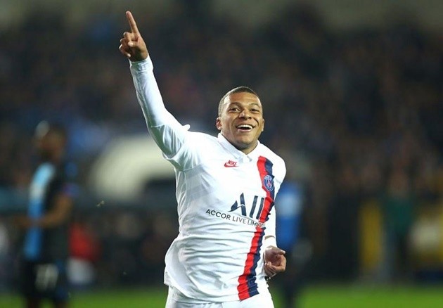 Giữa tin đồn mâu thuẫn với Emery, Ozil bỗng 'hóa' Ninja trên sân tập - Bóng Đá