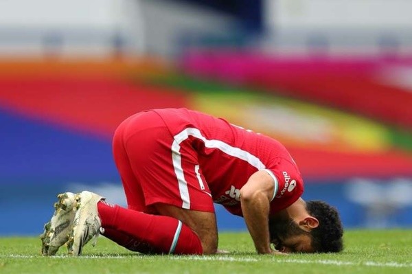 Mohamed Salah mang giày mới - Bóng Đá
